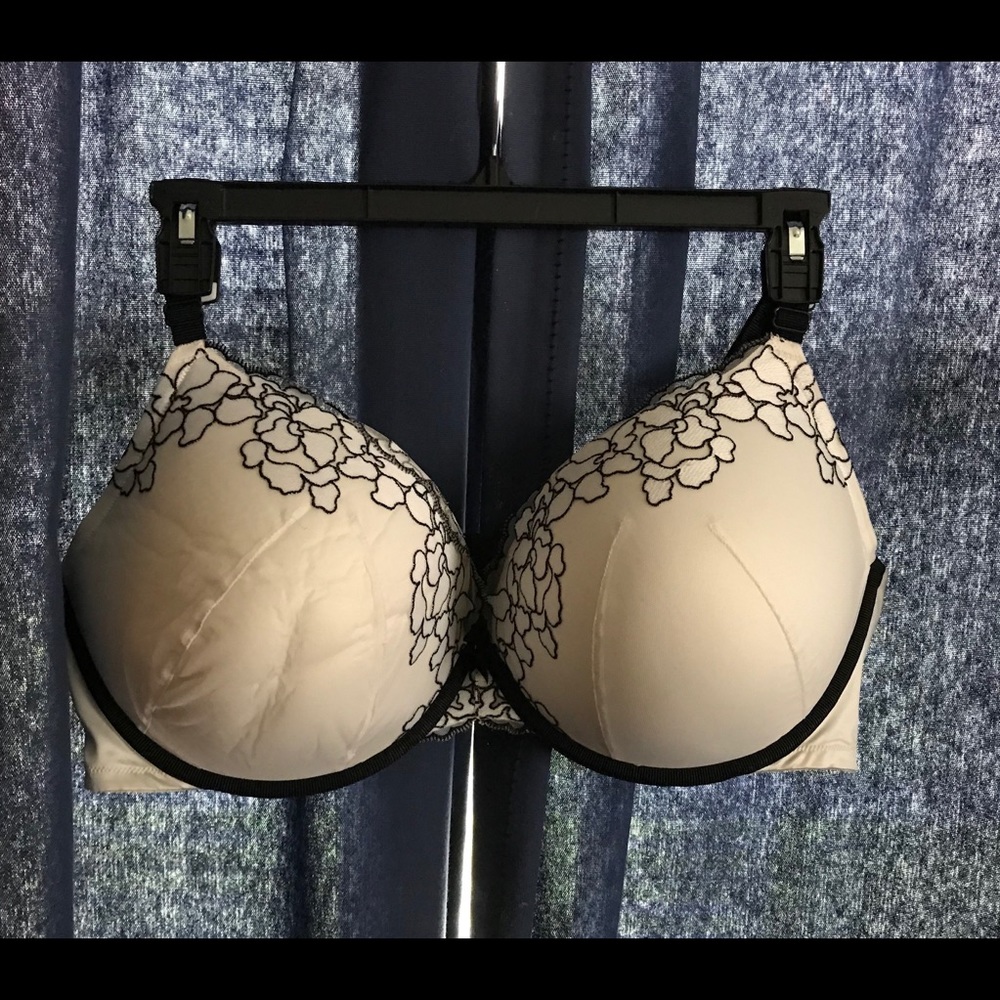 Torrid bra, worn once